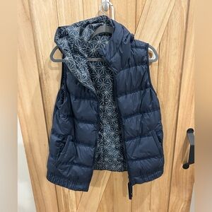 lululemon athletica Navy Quilted Reversible Hooded Puffer Vest